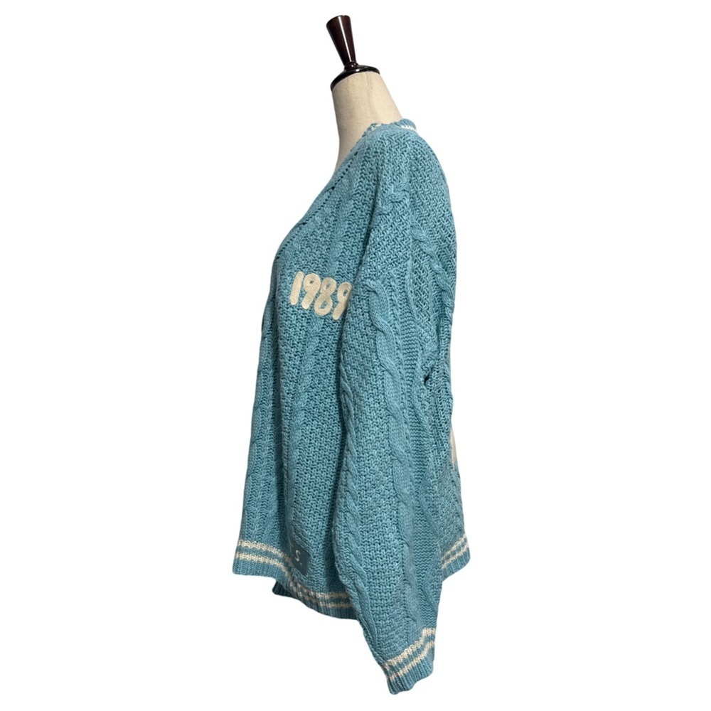 Taylor Swift • 1989 Seagull Cable Knit Boyfriend Cardigan M/L NWOT - Picture 3 of 10